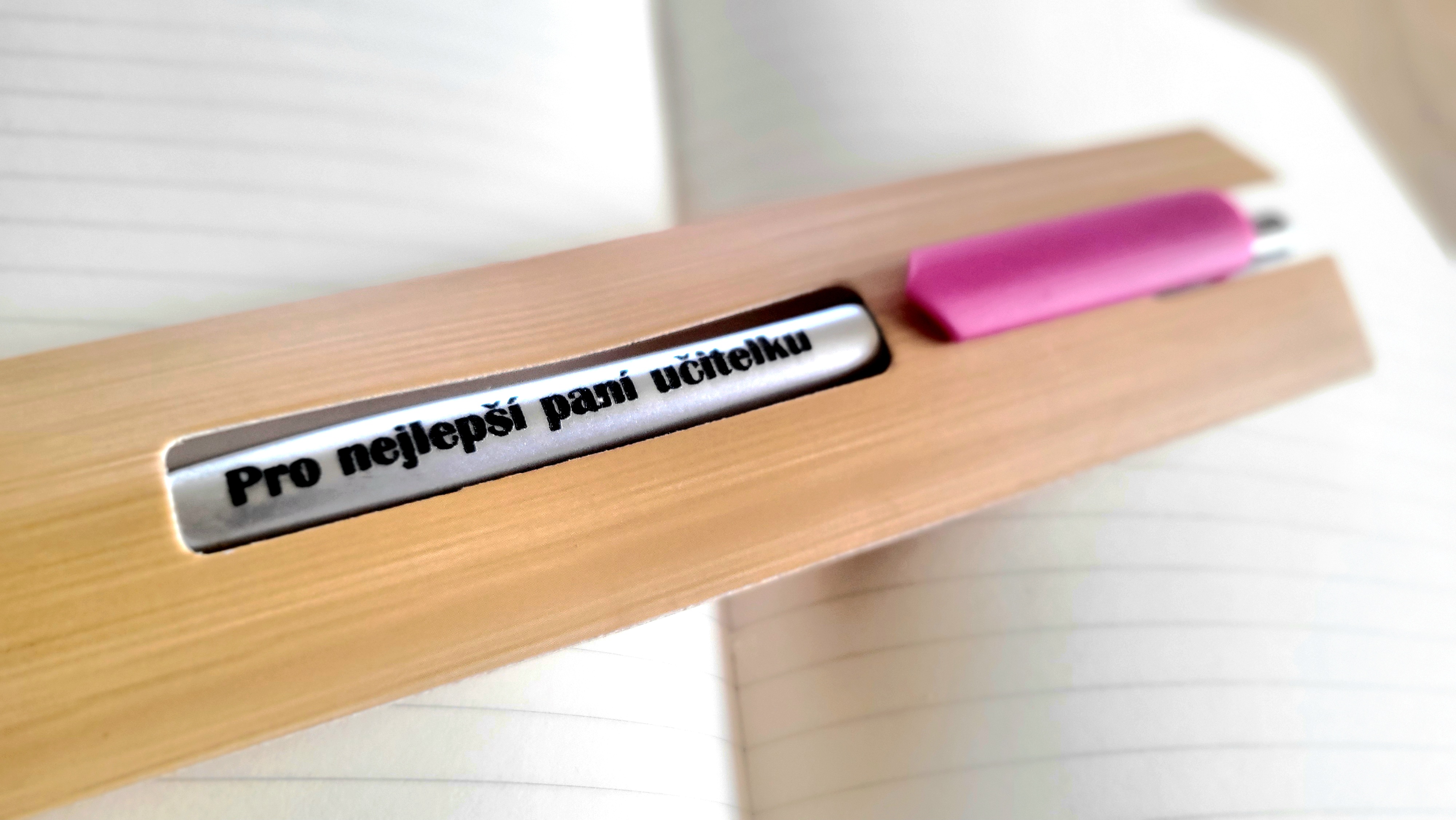 Dřevěná mini tužka