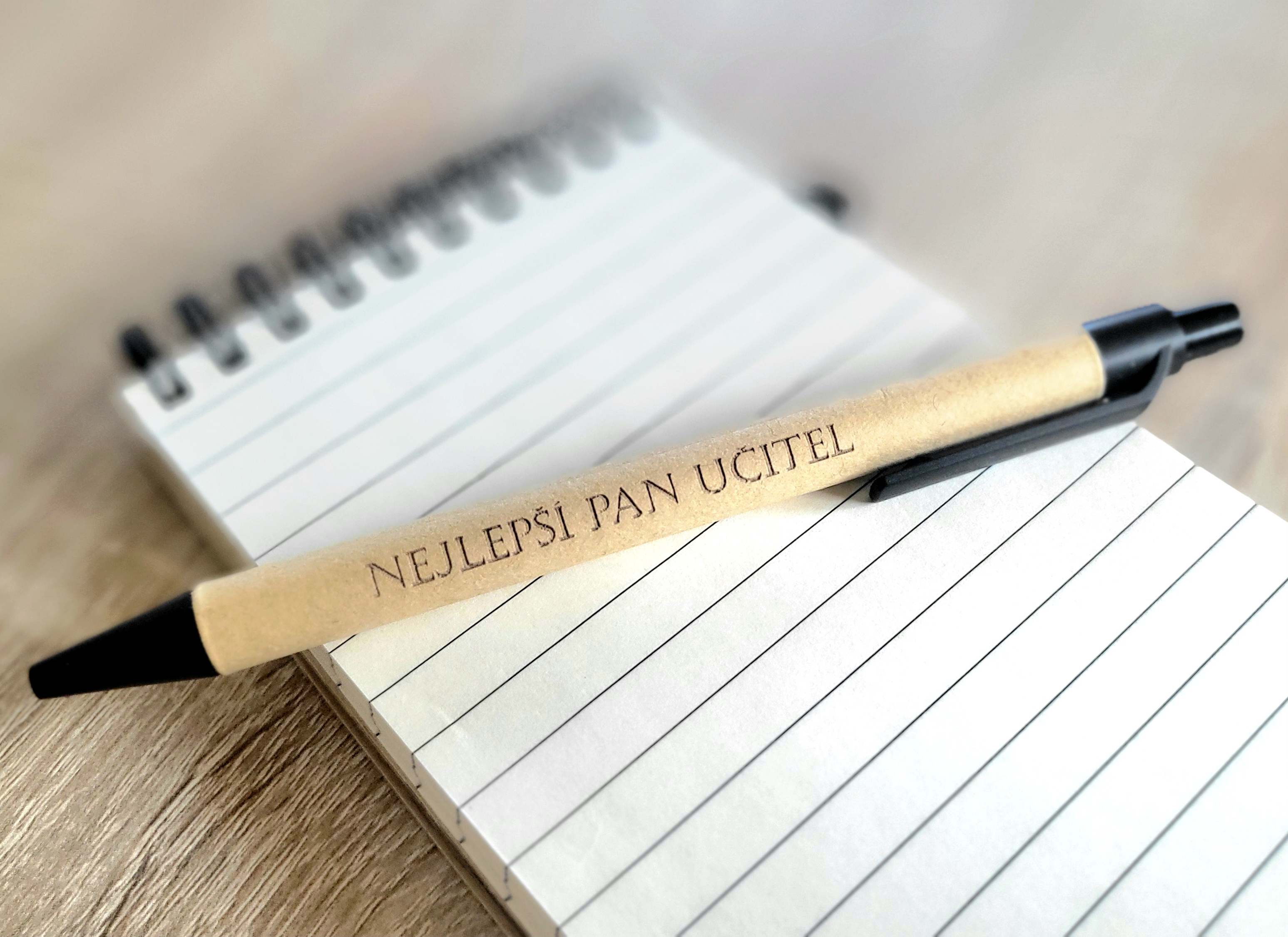 Bambusový bloček s propiskou