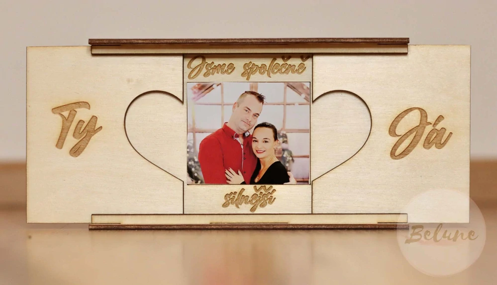 Otvírací rámeček se vzkazem
